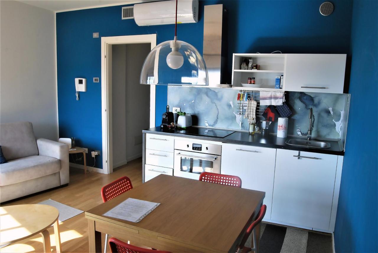 Modern & Bright Flat - 2 Min From The Sea Apartment Savona Exterior photo